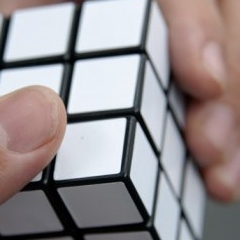 Rubik's cube blanc