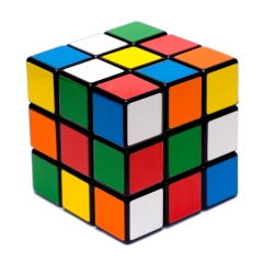 Résoudre un Rubik's cube en 5 étapes