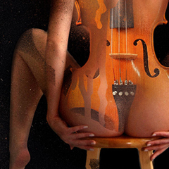 Femme violoncelle